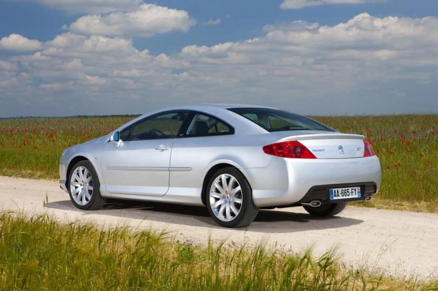  Peugeot 407 Coupe GT 2009 года  (фото 14 из 22)